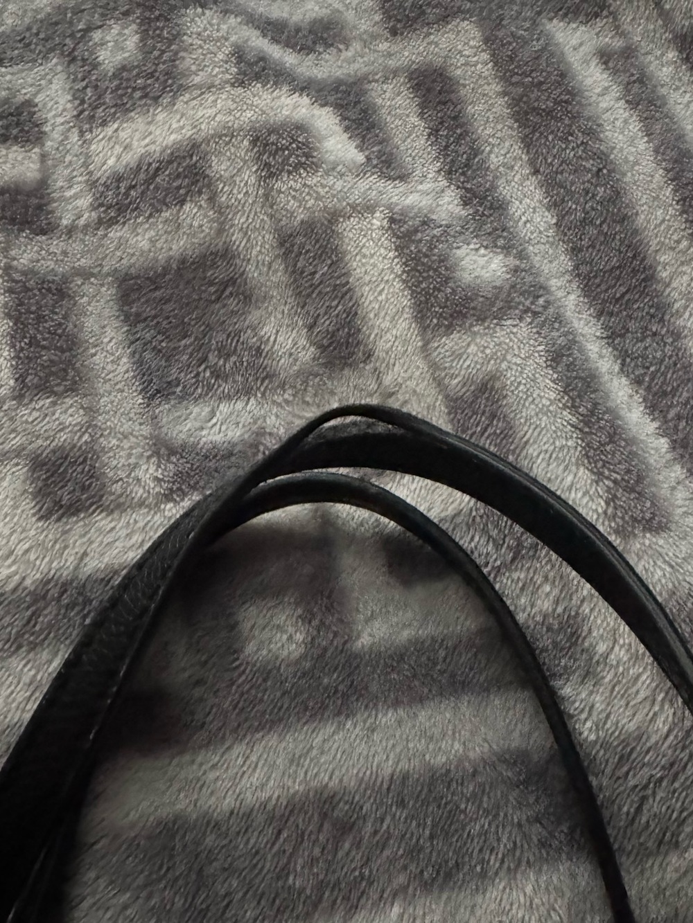 Marc Jacobs ‘The Grind’ Black Pebbled Leather Tote - Picture 4 of 14